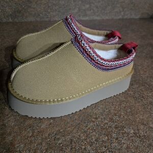 Platform Stylish Tan Slip-On Women's Shoes